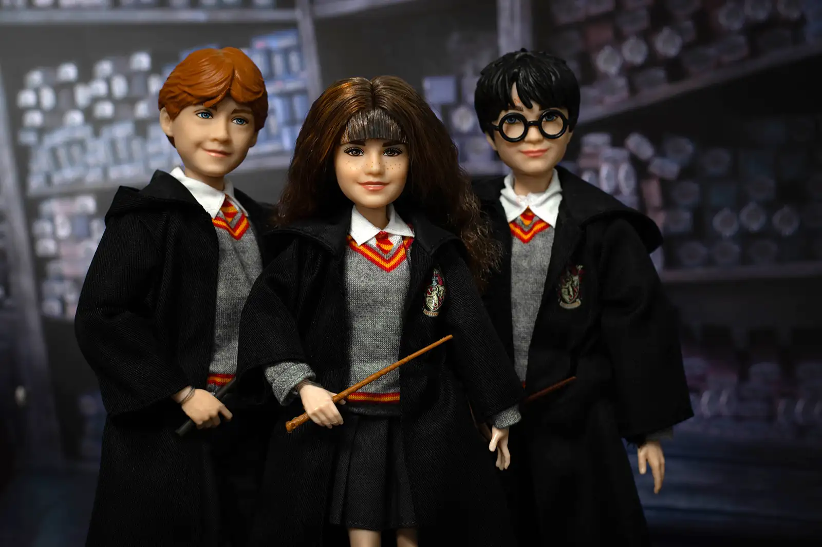 Mattel Harry Potter, Ron Weasley and Hermione Granger dolls inside Ollivanders wand shop
